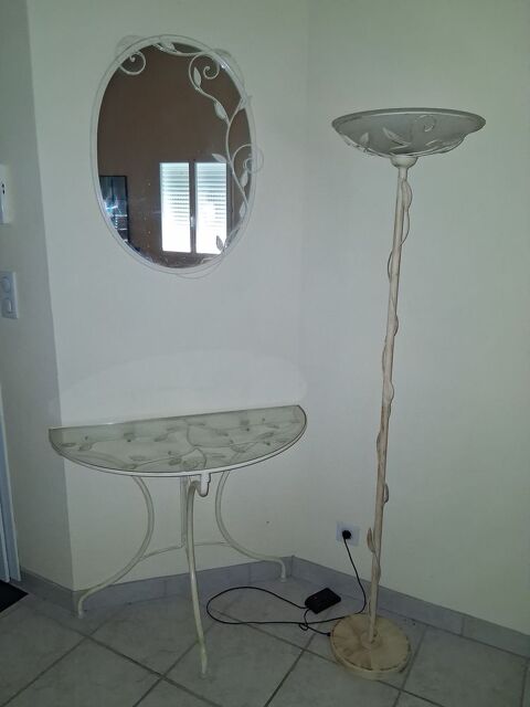 Console demi lune, miroir et lampe en fer forgé 80 Bois-de-Céné (85)
