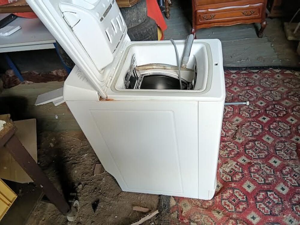MACHINE A LAVER SOGELUX Electroménager