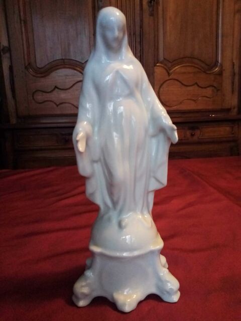 Ancienne vierge en biscuit hauteur 28 cm ( n°1) 30 Avermes (03)