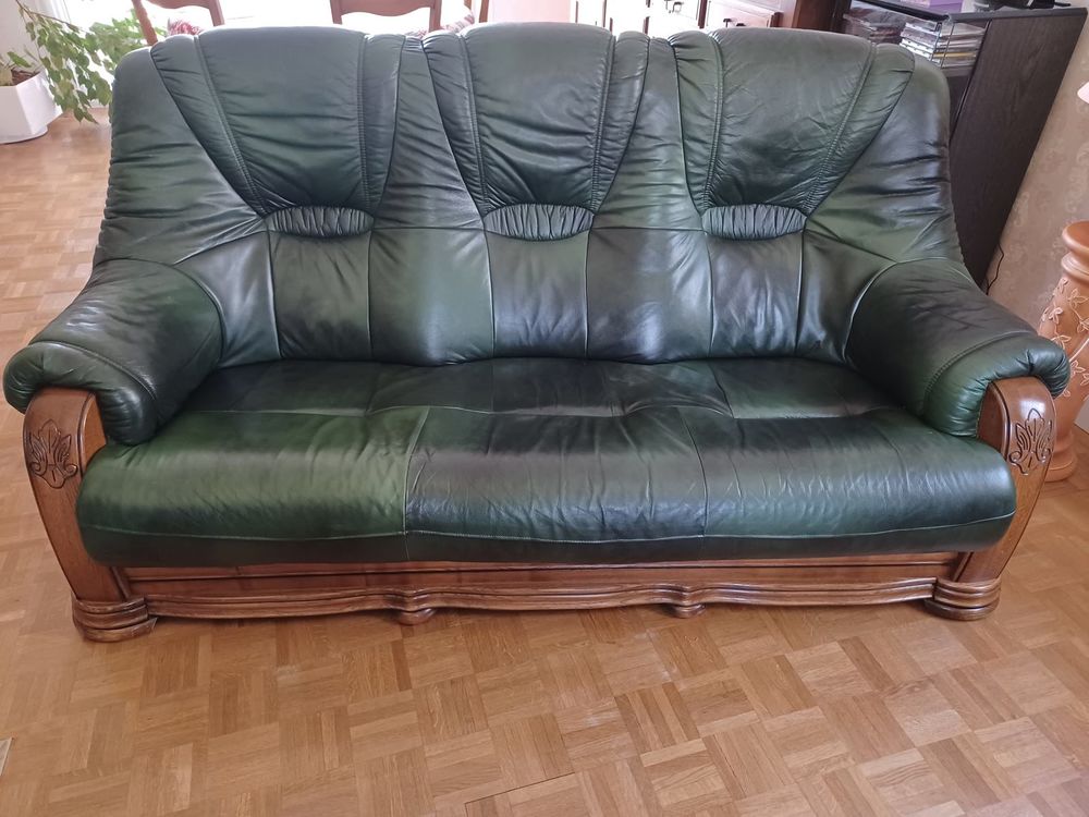 Superbe canap&eacute; cuir v&eacute;ritable, vert 3 places + 2 fauteuils Meubles