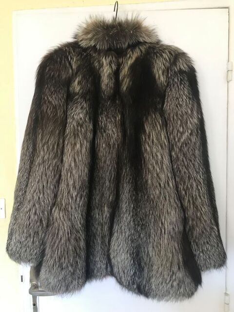 Veste fourrure renard argent 400 Toulouse (31)