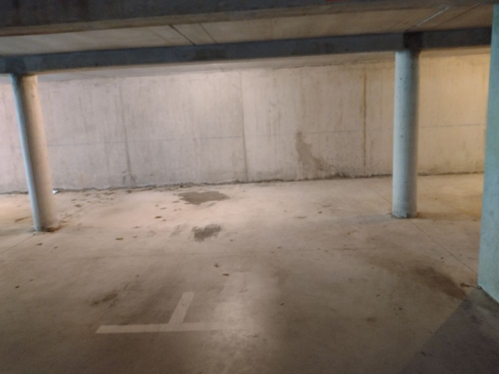 Location Parking/Garage une ou deux places de parking en souterrain Besanon