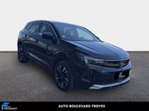 Grandland 1.5 Diesel 130 ch BVA8 Elegance Business 2022 occasion 10600 La Chapelle-Saint-Luc