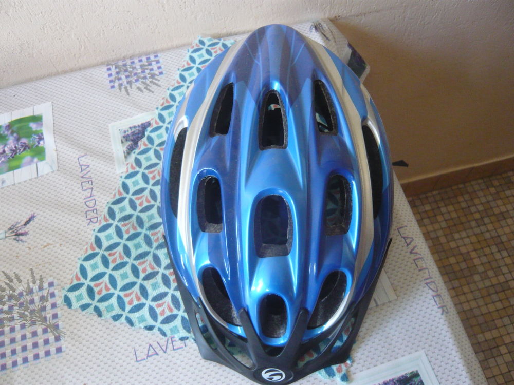 CASQUES DE VELO Vélos