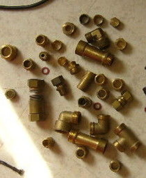 raccords ecrous et filetages neufs en bronze 30 Versailles (78)