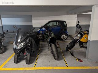  Parking / Garage à louer 10 m² Paris