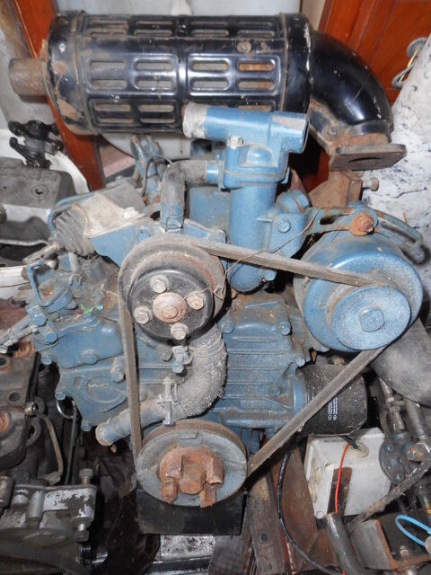 moteur deux cylindre kubota disel  800 Saran (45)