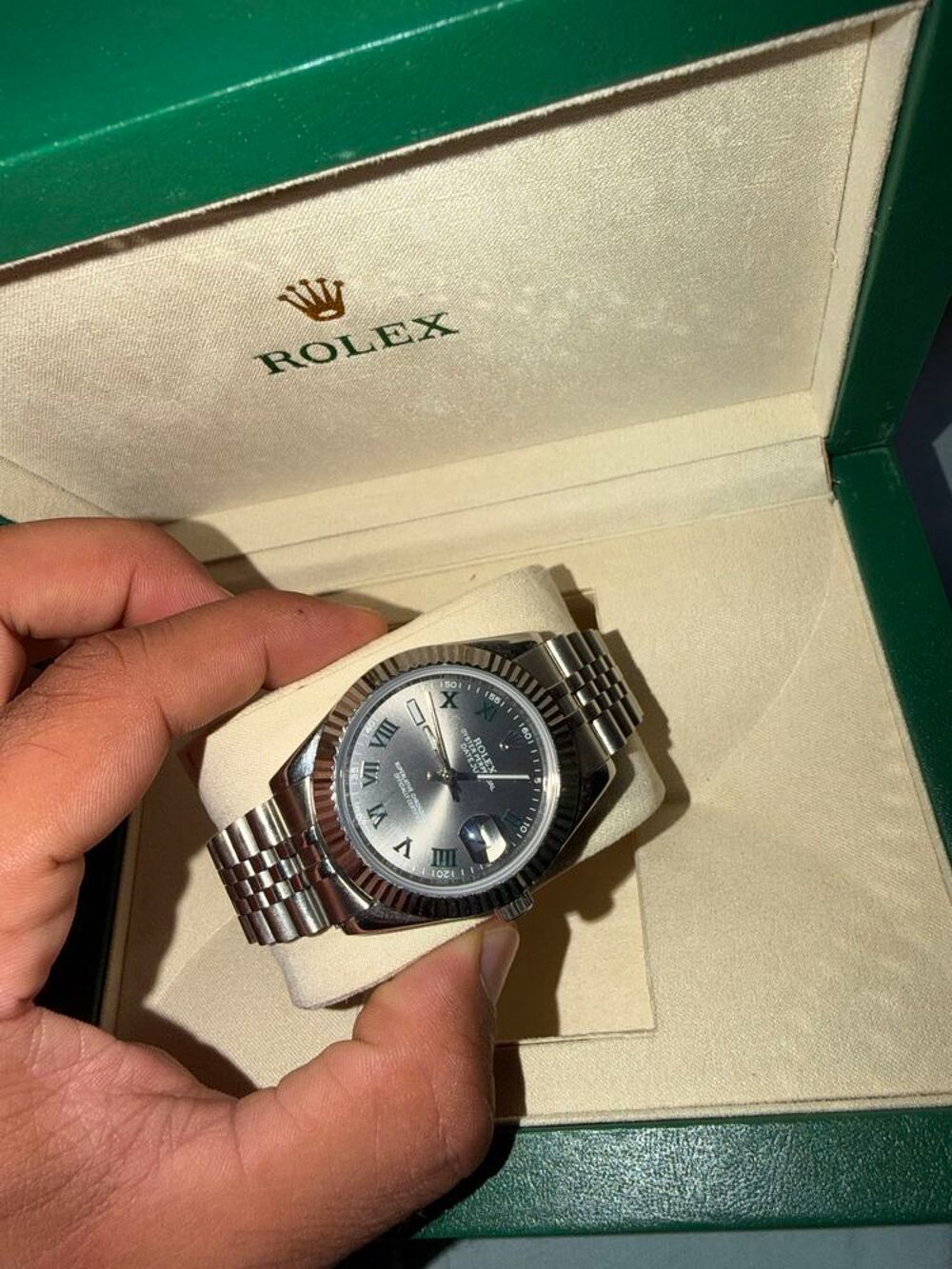 r&eacute;plique montre 
