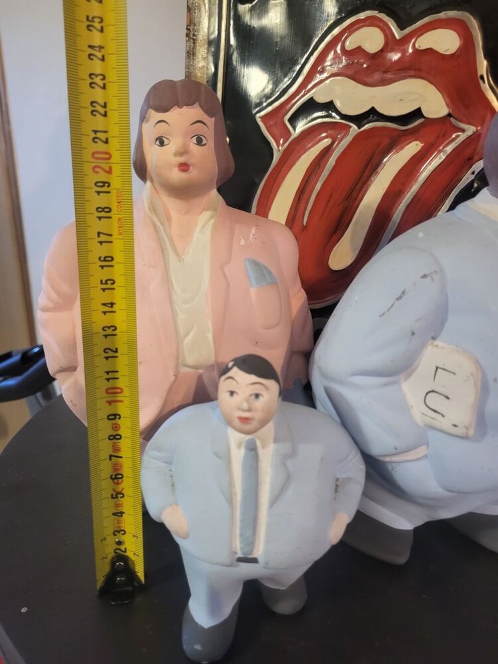 Statue vintage L'Aquilone Italie ? Homme, Femme et Enfant ? 