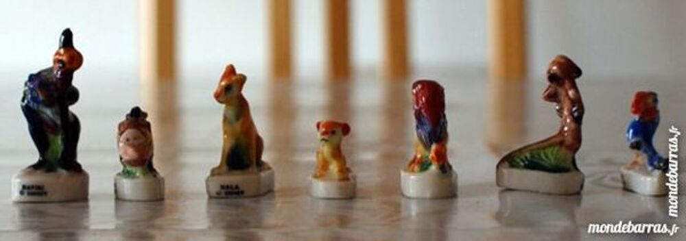 "F&egrave;ves Disney 1999 ""Le Roi Lion"" en porcelaine" Jeux / jouets