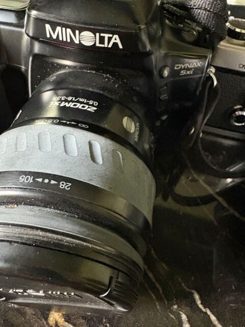 Lot de 2 appareils photo 80 Saussay (28)