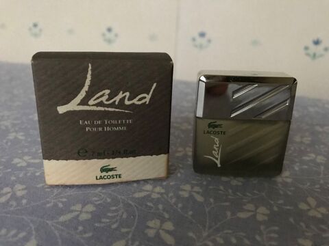 Miniature de parfum
3 Vincennes (94)