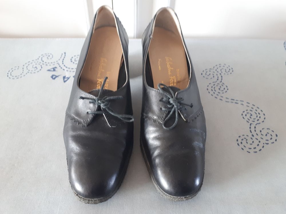 Mocassins noirs &agrave; lacets Salvatore Ferragamo 38 - TBE Chaussures