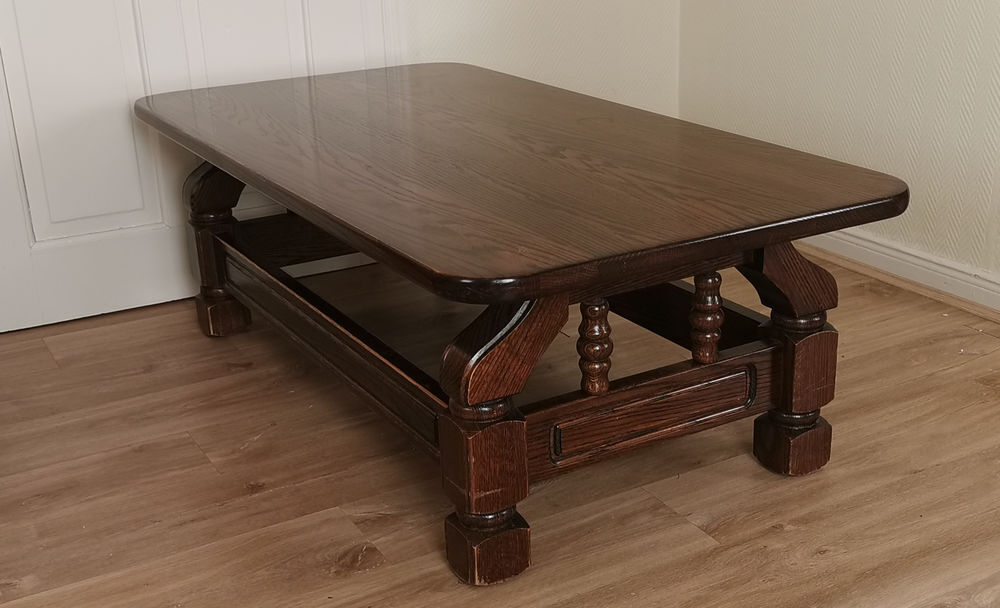 Table basse de salon en bois massif Meubles