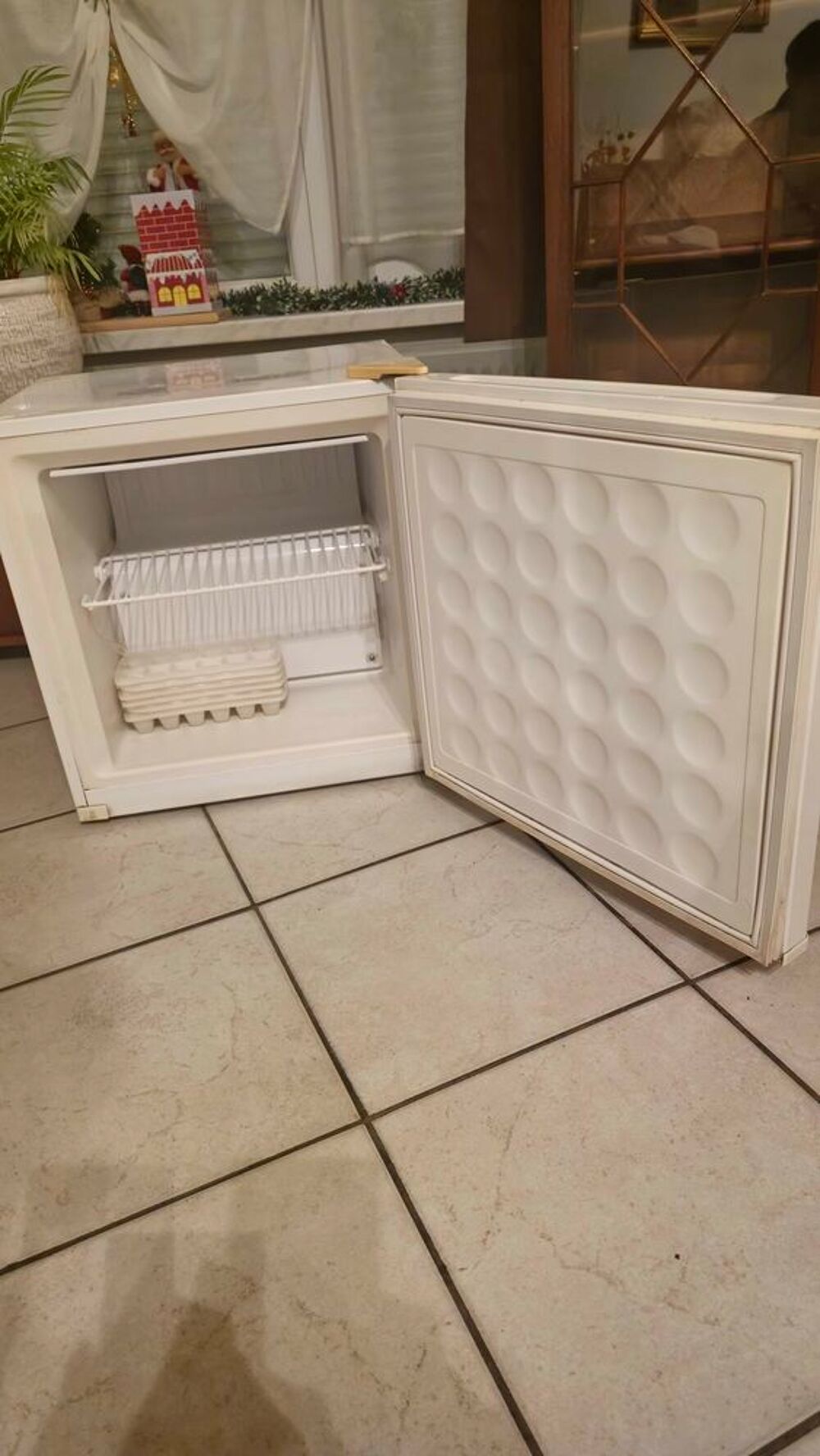 &agrave; vendre petit r&eacute;frig&eacute;rateur Electromnager