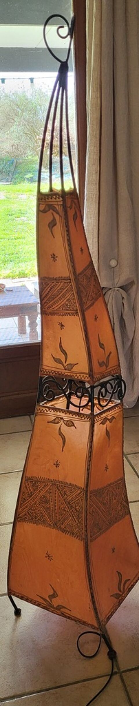 Lampe sur pied orientale orange 50 Lacourt-Saint-Pierre (82)