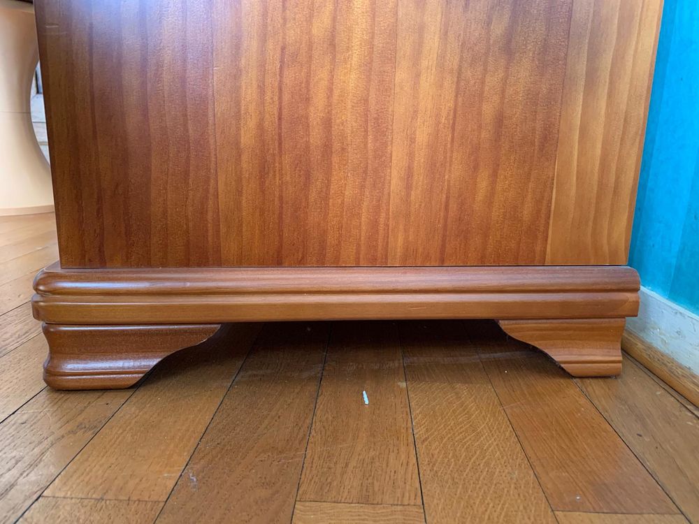 Meuble en bois merisier &agrave; TV ou musique style Louis Philippe Meubles
