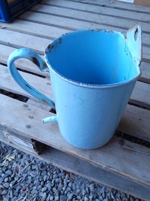 broc a lavement mural �maill� 20 Beauvoir (50)