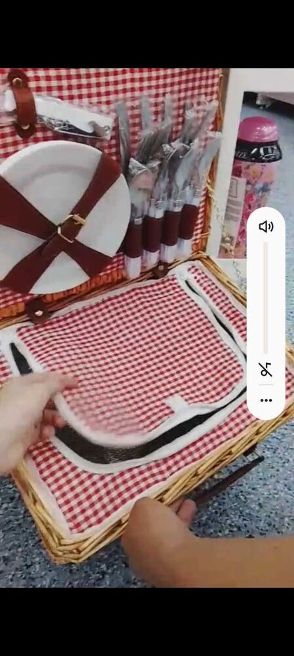panier en osier pic nic neuf Décoration