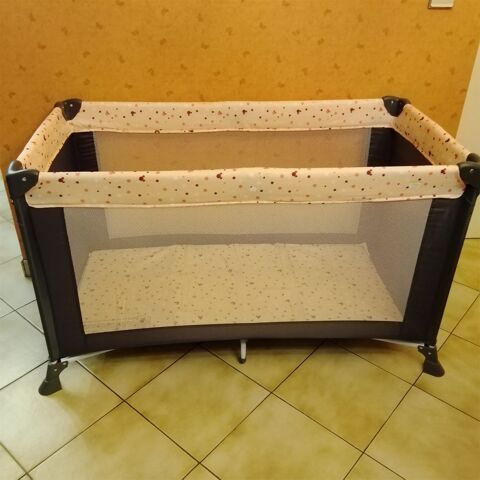 Lit pliant b�b� 
06 95 10 3100 20 �pinay-sur-Orge (91)