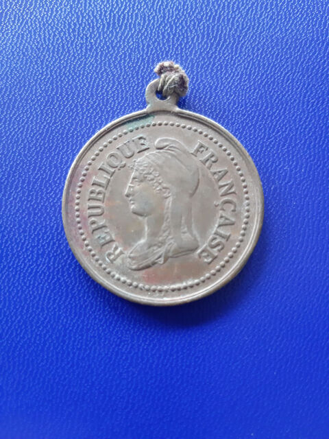 m�daille Marianne avec bonnet phrygien 5 Prats-de-Mollo-la-Preste (66)