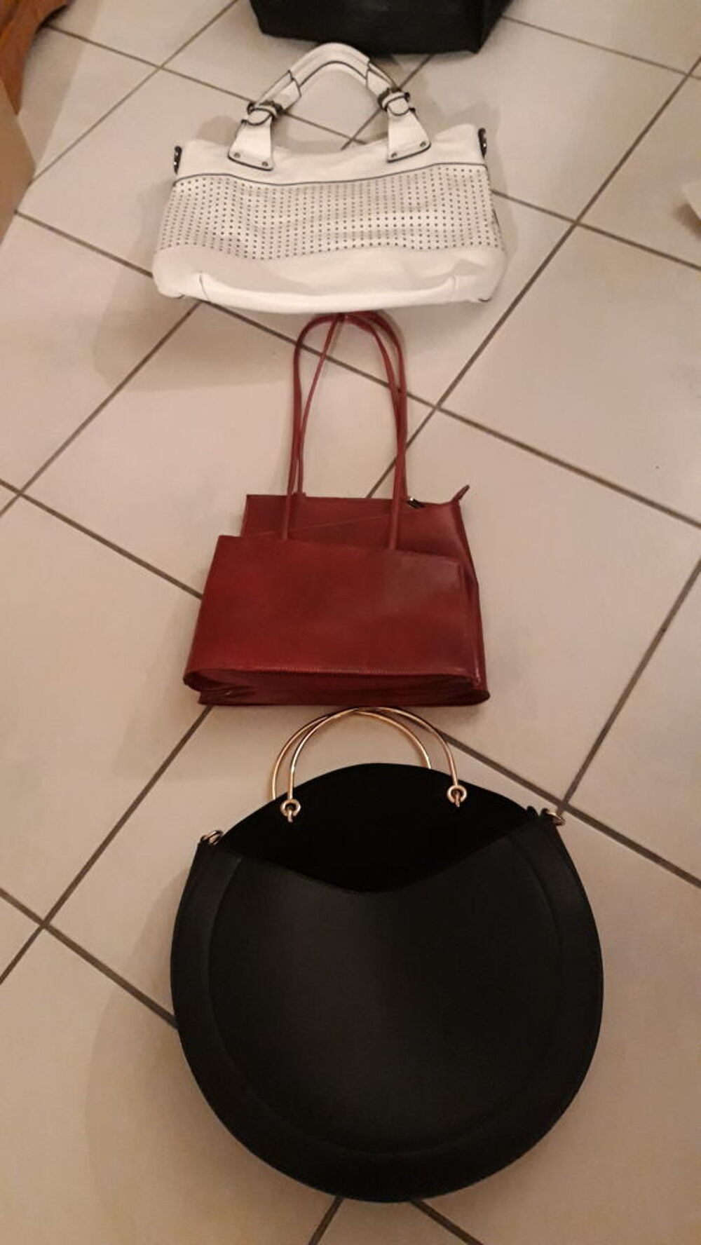  5 sacs de diff&eacute;rentes couleurs Maroquinerie