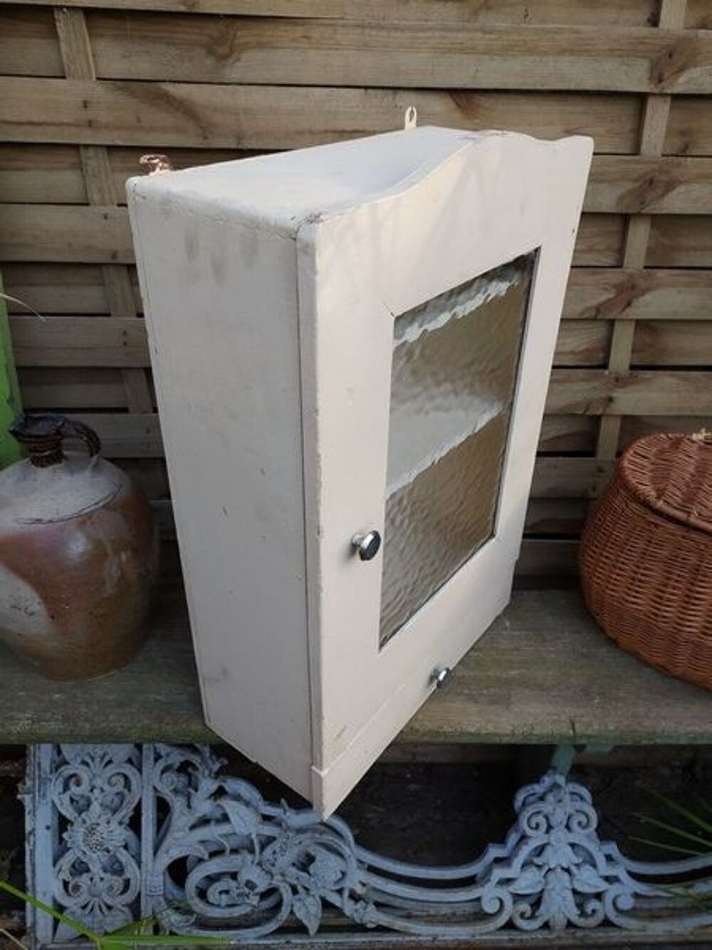 Ancienne Petite Armoire de Toilette Vitr&eacute;e Vintage Meubles
