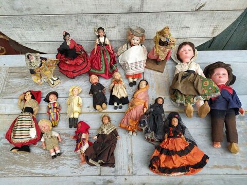 Lot Anciennes Poupes Folkloriques 0 Loches (37)