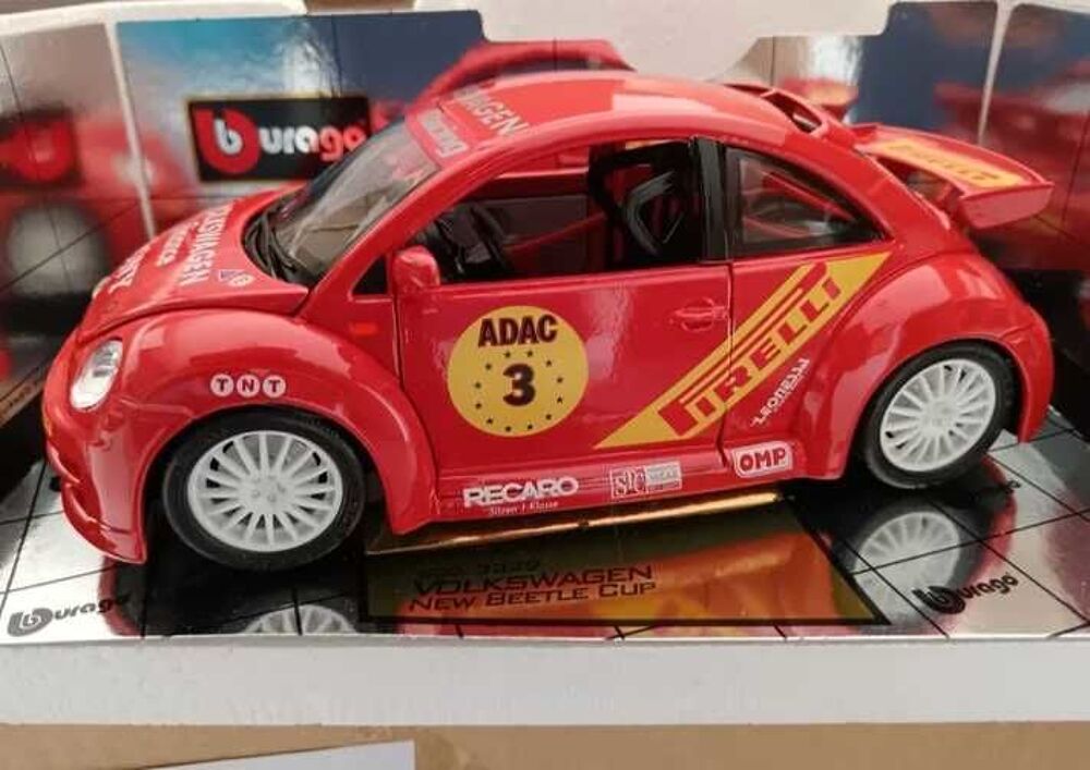 Volkswagen New Bettle Cup 1/18 
