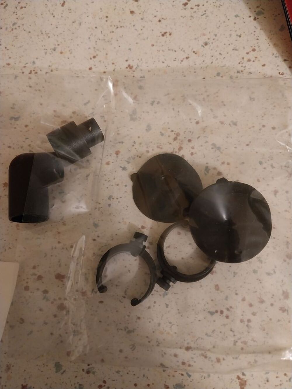   LOT DE 2  VENTOUSES  POUR CHAUFFAGE D'AQUARIUM
