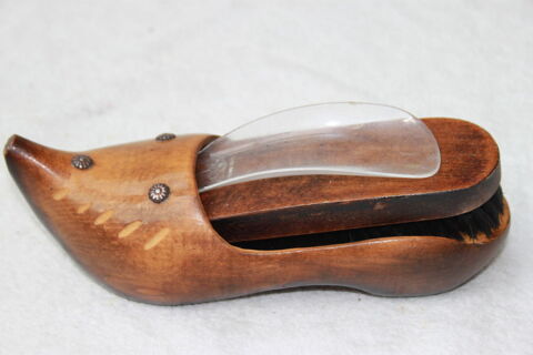 Sabot avec brosse et chausse pieds 2 Montigny-Lencoup (77)