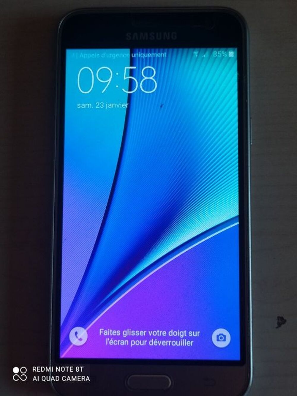 Samsung j3(6) Tres bon &eacute;tat
Téléphones et tablettes