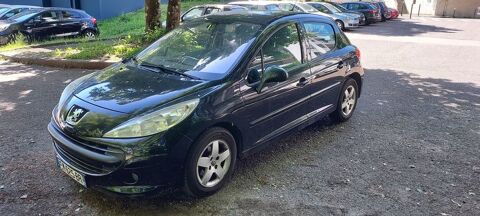 Peugeot 207 1.4e 16v 90ch Exécutive