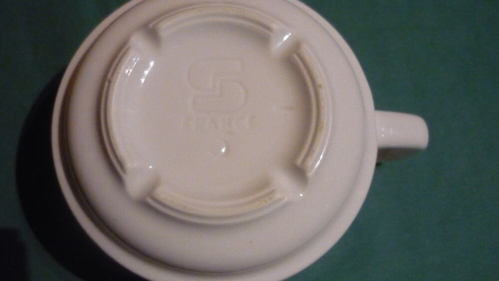 Carafe isotherme + Tasses &agrave; caf&eacute; Cuisine