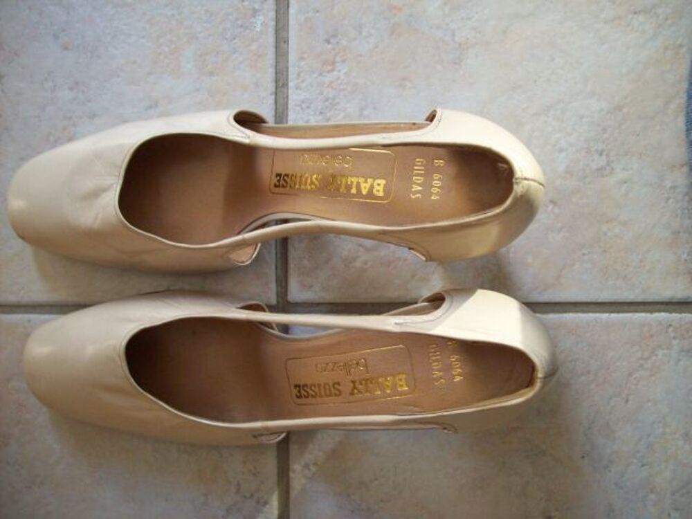 Chaussures marque Bally Suisse tout cuir neuves 37 Chaussures