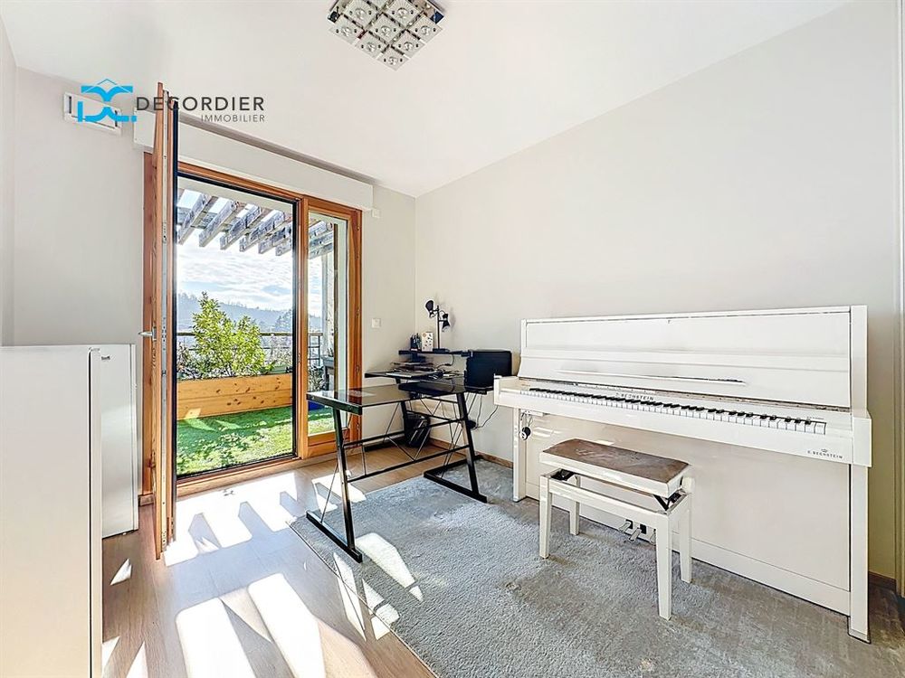 à vendre  Appartement Amphion Les Bains (74500)