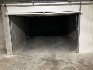  Parking / Garage  vendre 24 m