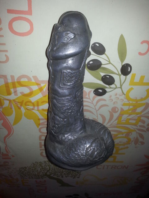 objet d'art rare phallus tribale en fer
Saint-Chamond (42)