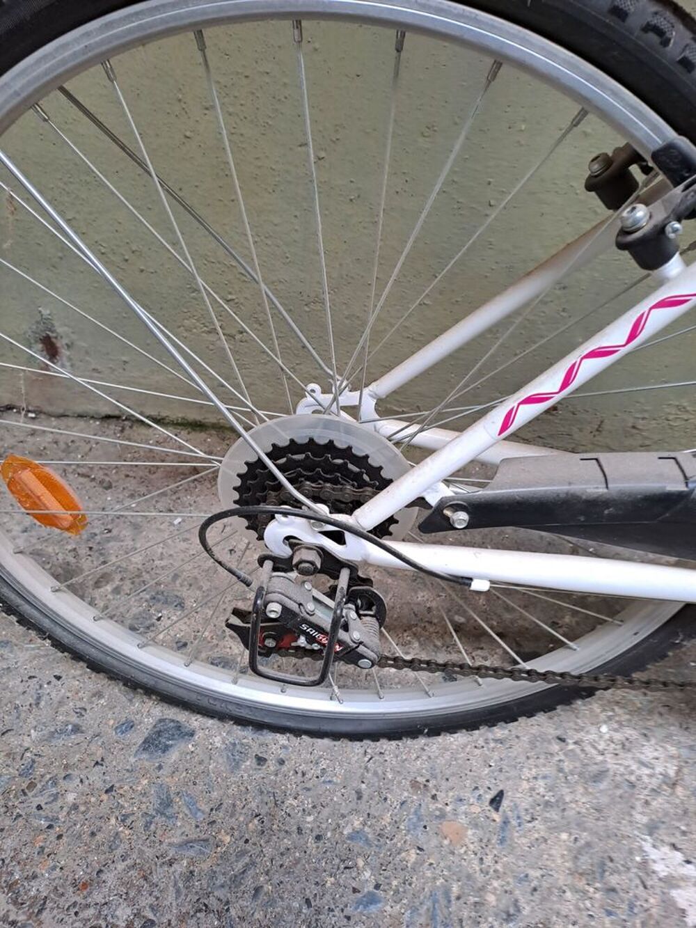 un v&eacute;lo femme Vélos