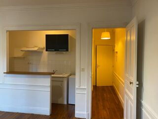  Appartement à louer 1 pièce 27 m²