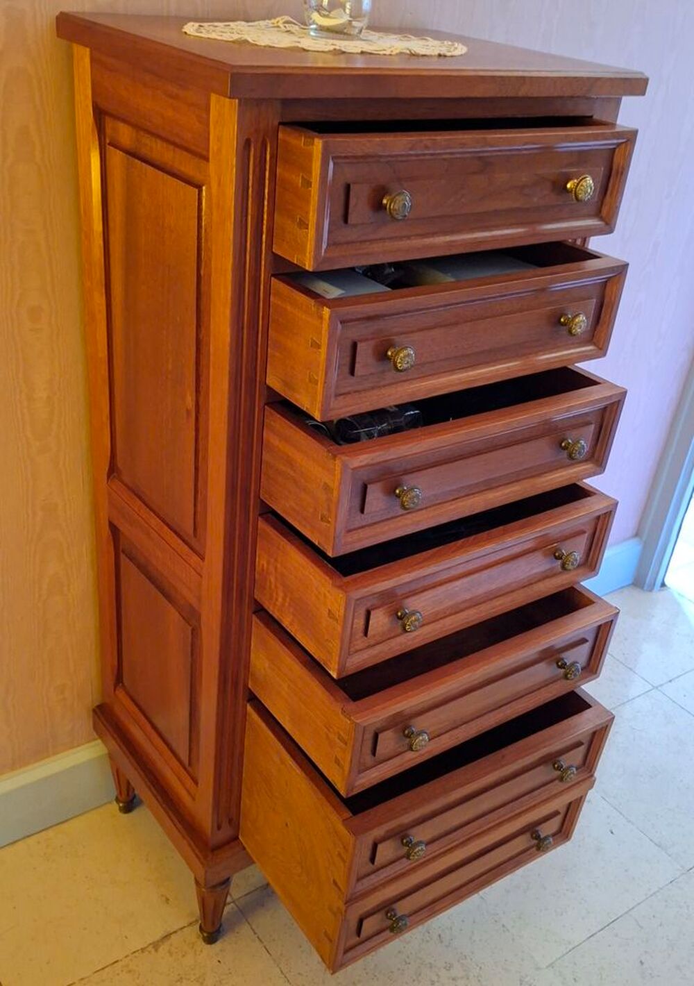 Chiffonnier en bois massif Meubles
