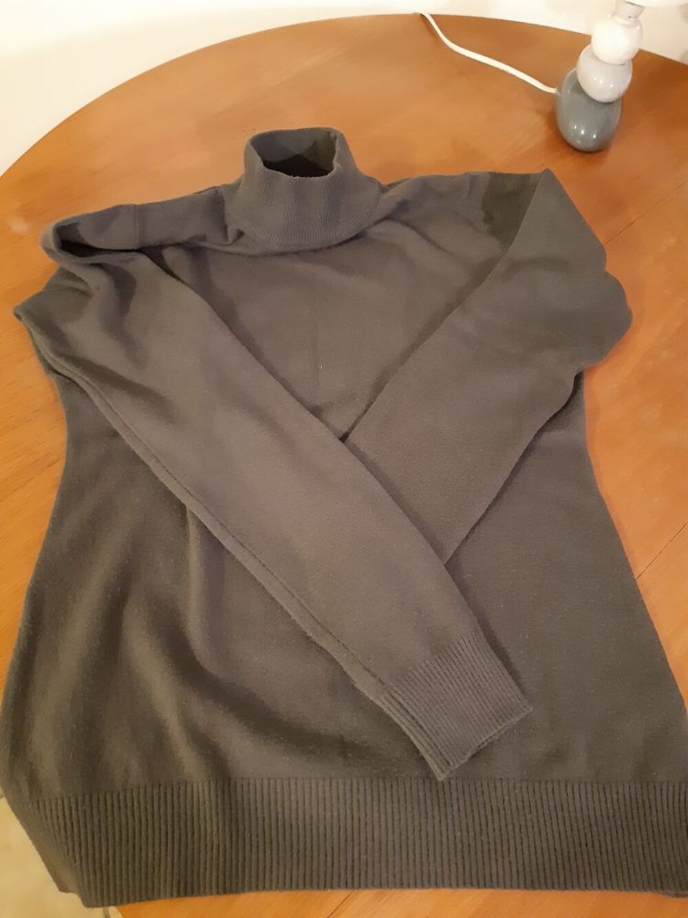pull couleur vert amande Vêtements