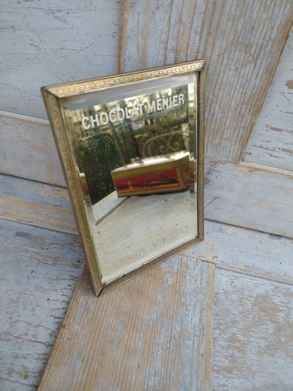 Ancien Miroir Publicitaire Chocolat Menier.
