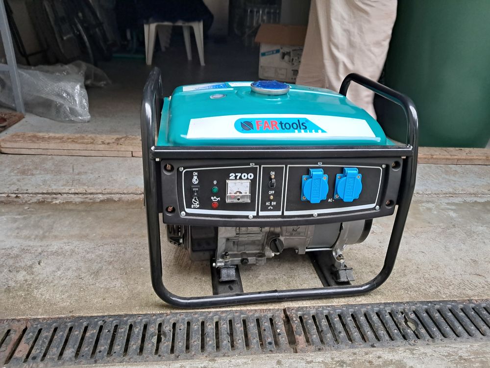 Groupe &eacute;lectrog&egrave;ne essence 2000W 250 euros Bricolage