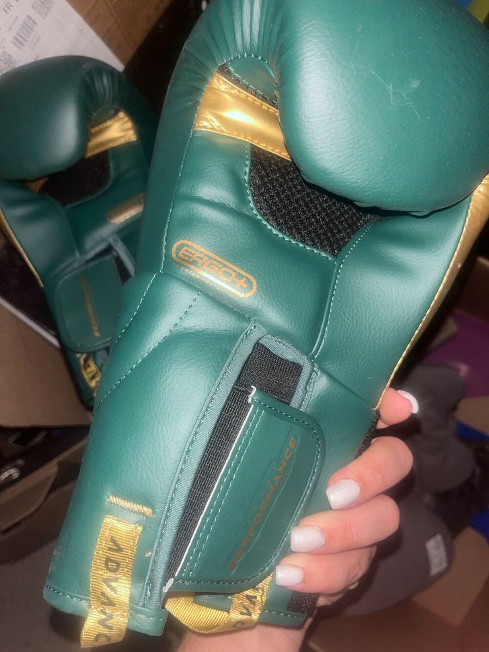 gant de boxe Sports