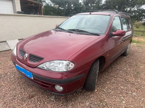 Renault M&eacute;gane Break 1.4i 16V Air 2002 occasion Roanne 42300