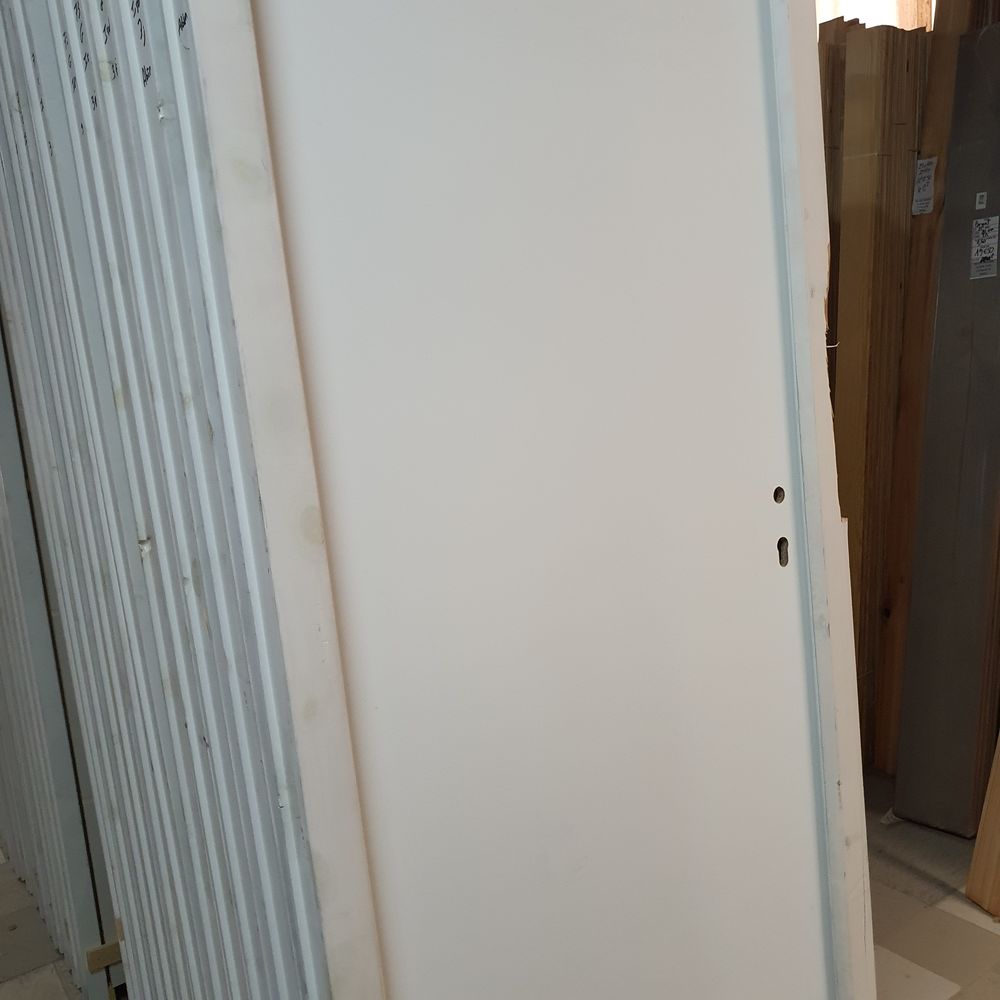 Portes diverses INT&Eacute;RIEURES Postform&eacute; ou lisse + porte isothermique (Isol&eacute;e Garage/habitation) Bricolage