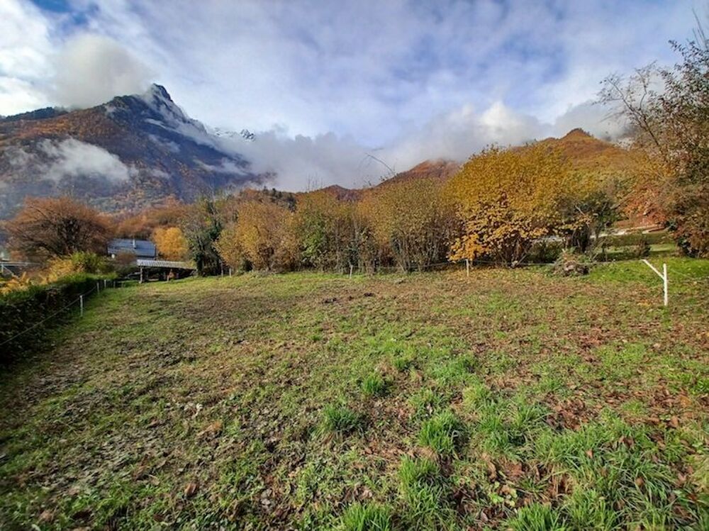 Vente Terrain SAINT REMY DE MAURIENNE Belle parcelle de terrain constructible d'une superficie de 1.113 m2 Saint-rmy-de-maurienne