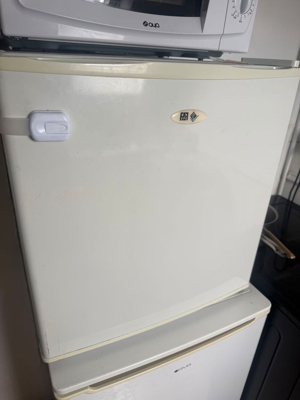 LOT ID&Eacute;AL POUR BIEN S'INSTALLER DANS UN NOUVEL APPARTEMENT Meubles