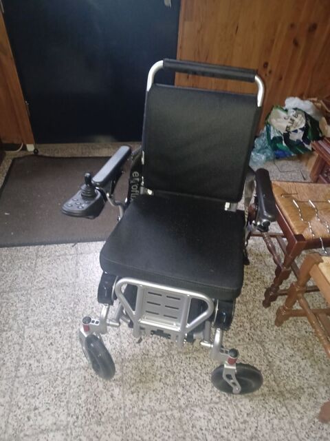 fauteuil roulant electrique 700 euros 0 59124 Escaudain